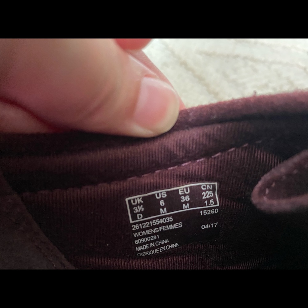 Clarks - Picture 5 of 5